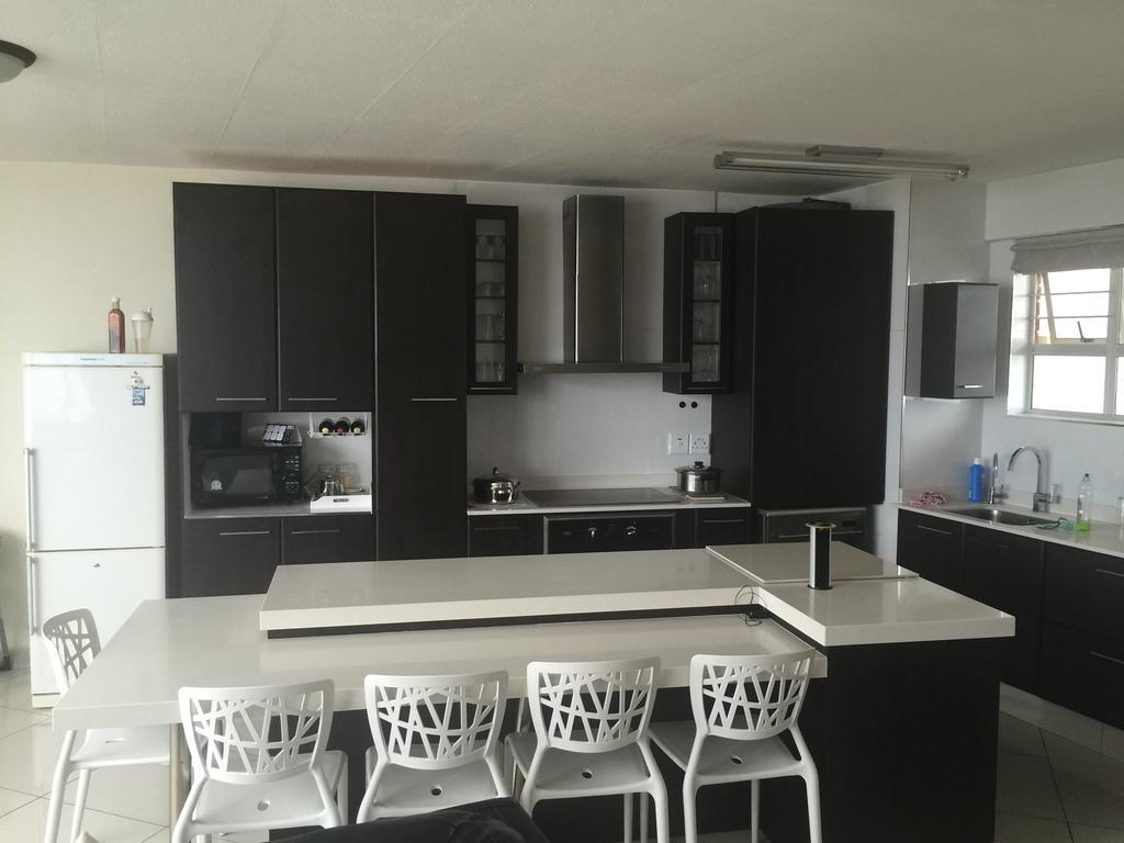 South Coast Beachfront Holiday Apartments Amanzimtoti Dış mekan fotoğraf