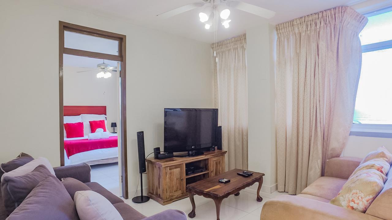 South Coast Beachfront Holiday Apartments Amanzimtoti Dış mekan fotoğraf