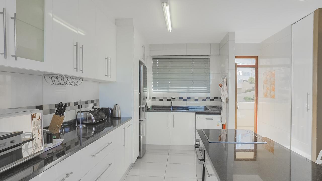 South Coast Beachfront Holiday Apartments Amanzimtoti Dış mekan fotoğraf