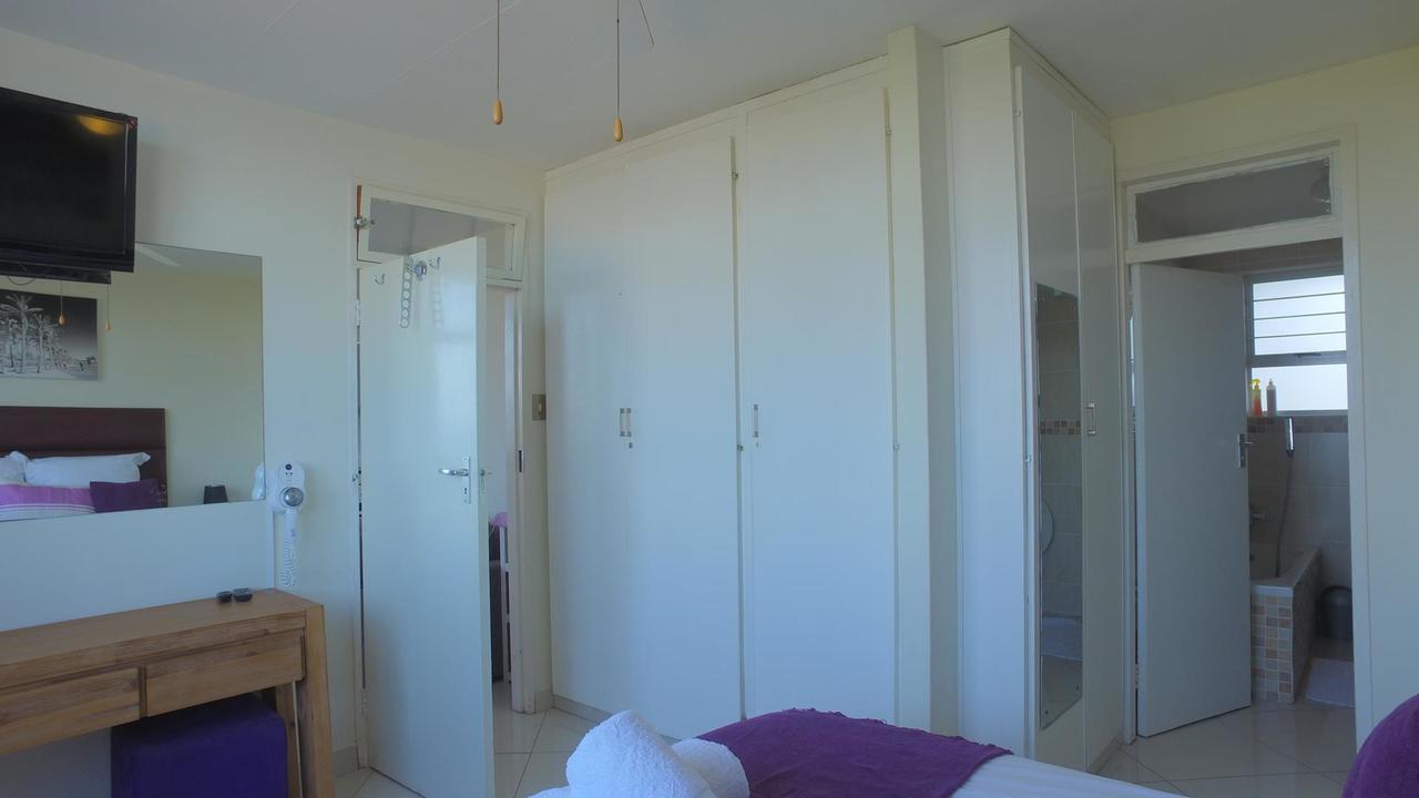 South Coast Beachfront Holiday Apartments Amanzimtoti Dış mekan fotoğraf