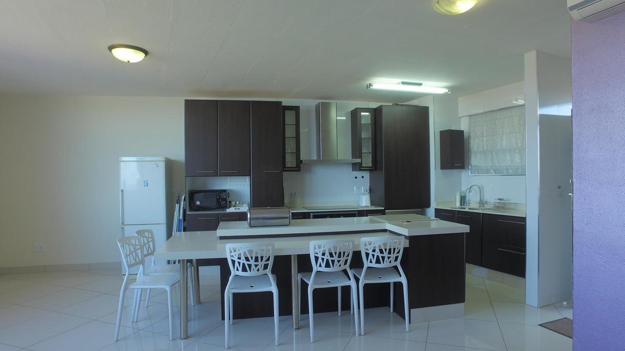 South Coast Beachfront Holiday Apartments Amanzimtoti Dış mekan fotoğraf